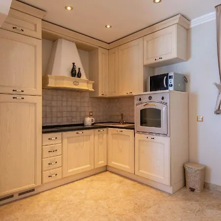 Ferienhaus Mit Privatpool Fuer 8 Personen Ca 200 Qm In Stankovic Bei Orebic, Dalmatien Sueddalmatien * Orebić
