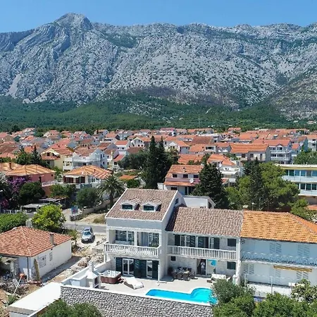 Ferienhaus Mit Privatpool Fuer 8 Personen Ca 200 Qm In Stankovic Bei Orebic, Dalmatien Sueddalmatien Сasa de vacaciones